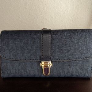 NWT Michael Kors Charlton Baltic Blue Flip Wallet